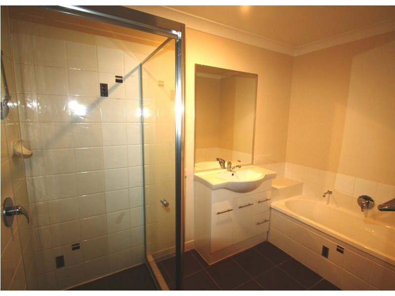 Unit 2/8 Brook Street, Warwick QLD 4370