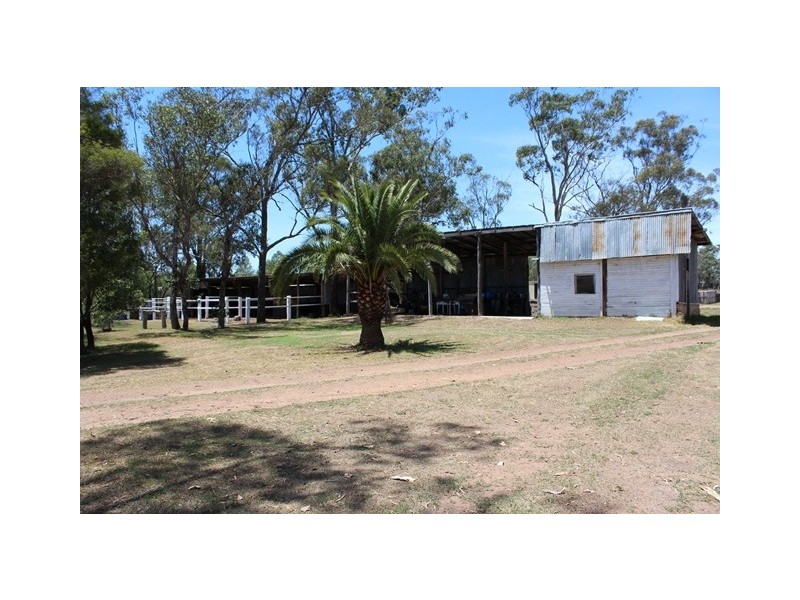 98 Willi St, Rosenthal Heights QLD 4370