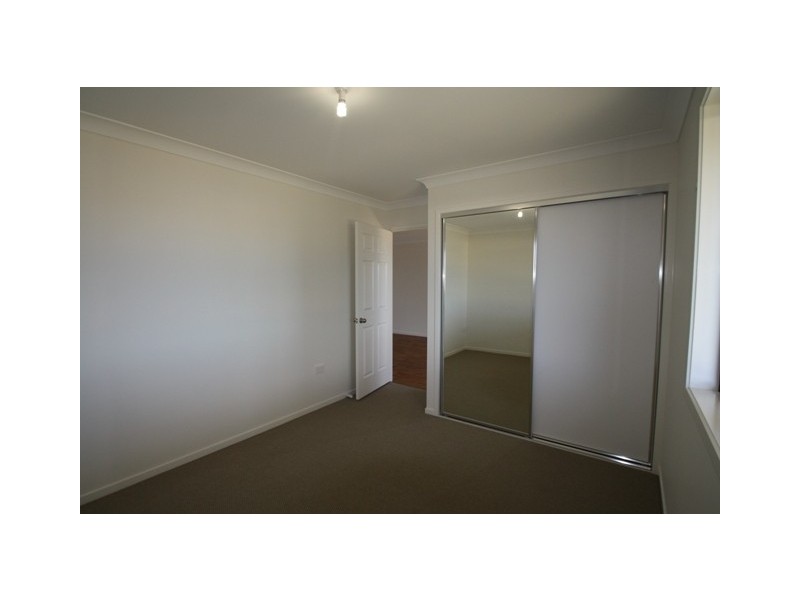 Unit 2 / 26 Capital Drive, Rosenthal Heights QLD 4370