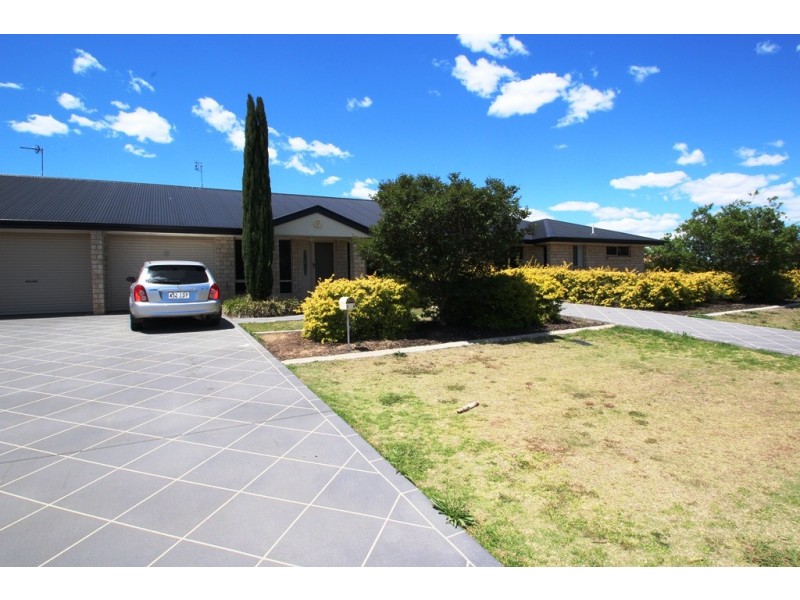 Unit 2/8 Brook Street, Warwick QLD 4370