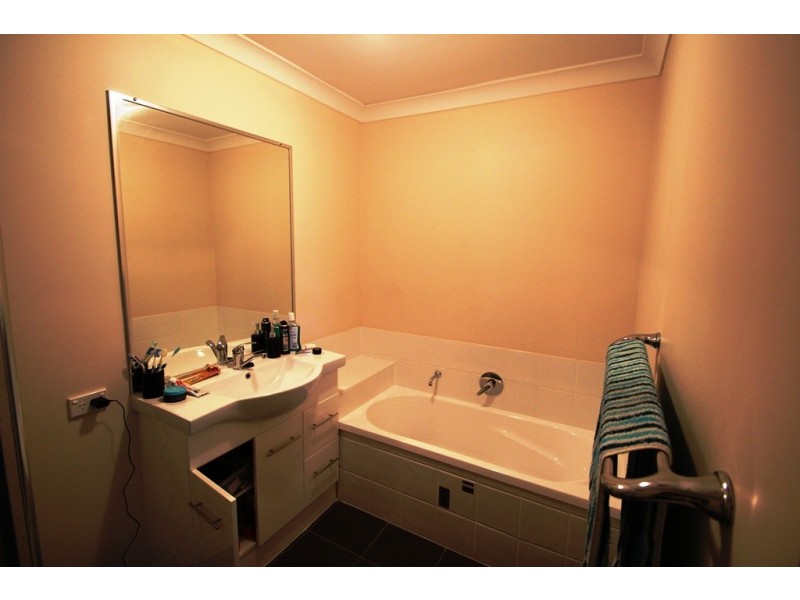 Unit 2/8 Brook Street, Warwick QLD 4370