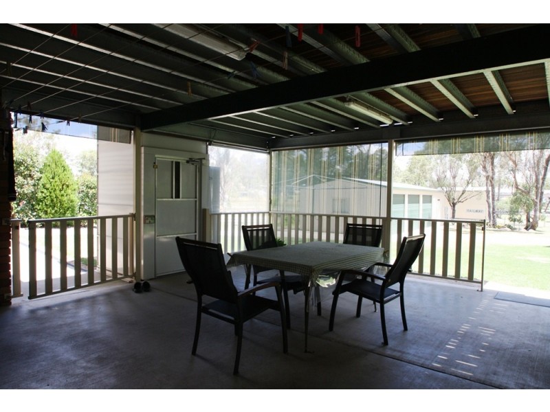 11 Easey Street, Rosenthal Heights QLD 4370