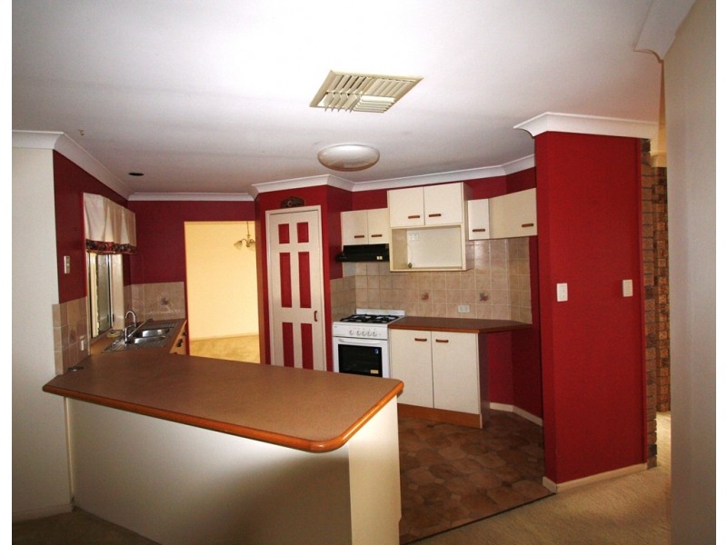 15 Lyons Crescent, Warwick QLD 4370