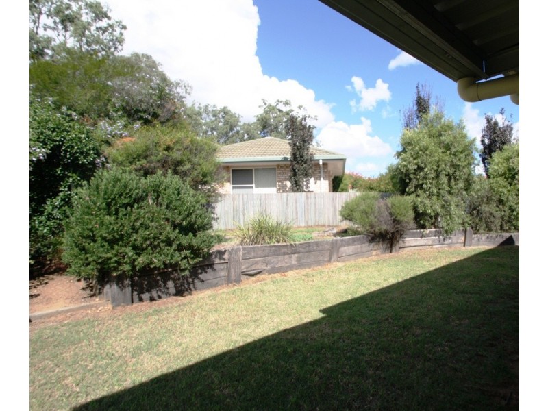 15 Lyons Crescent, Warwick QLD 4370