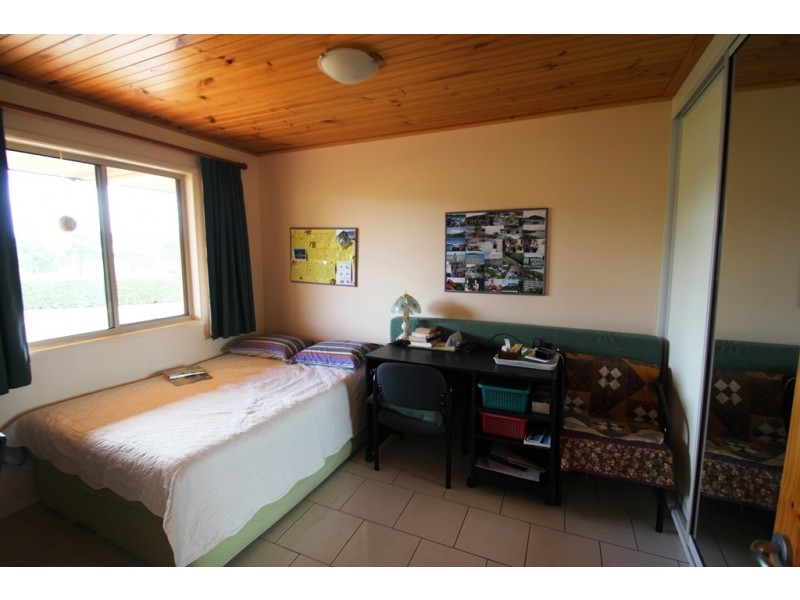 83 Lochiel Rd, Dalveen QLD 4374