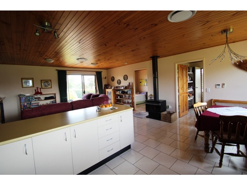 83 Lochiel Rd, Dalveen QLD 4374