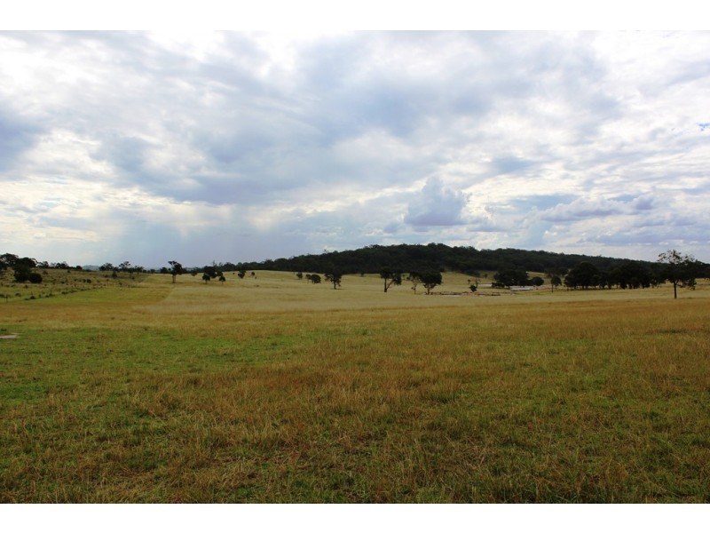 83 Lochiel Rd, Dalveen QLD 4374