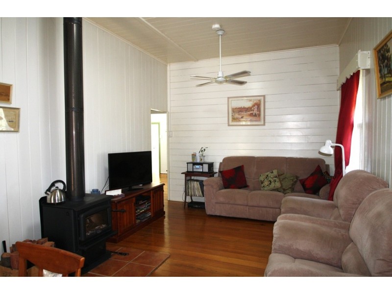 1A Raff Street, Allora QLD 4362