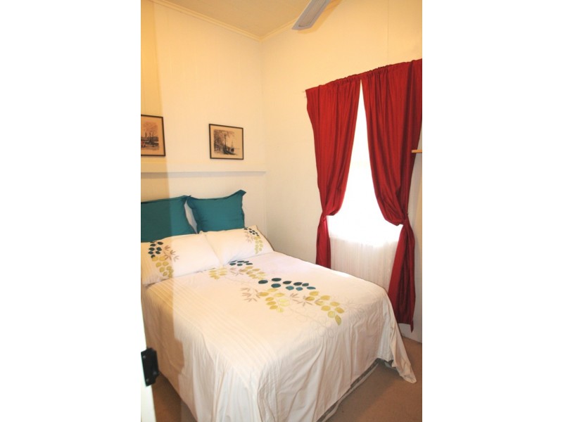 1A Raff Street, Allora QLD 4362