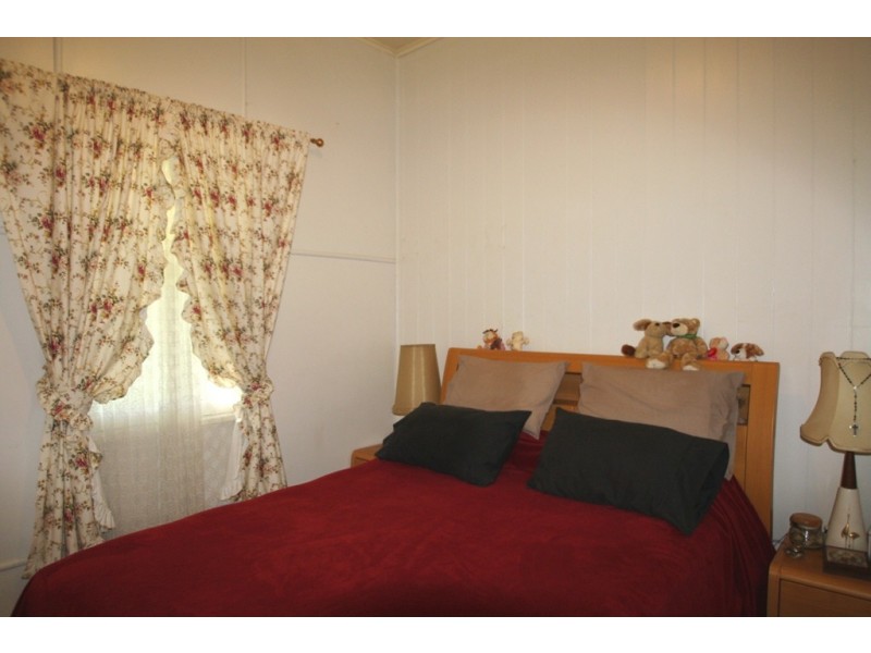 1A Raff Street, Allora QLD 4362