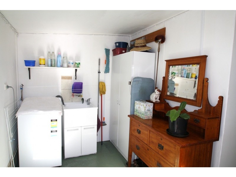 1A Raff Street, Allora QLD 4362