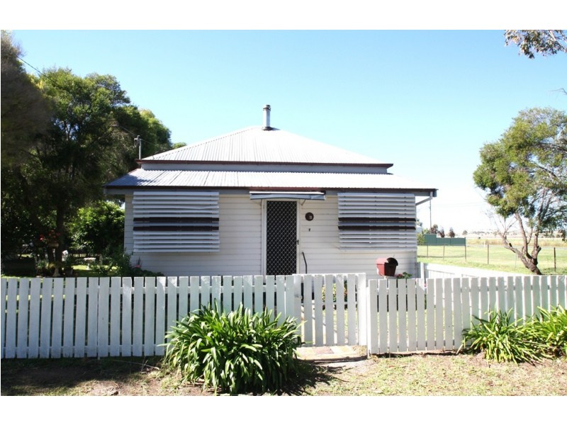 1A Raff Street, Allora QLD 4362