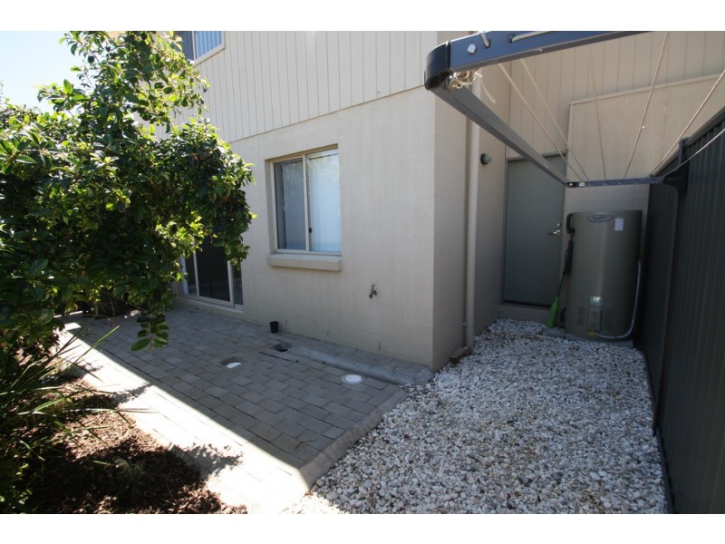 1/9 Natalia Court, Warwick QLD 4370
