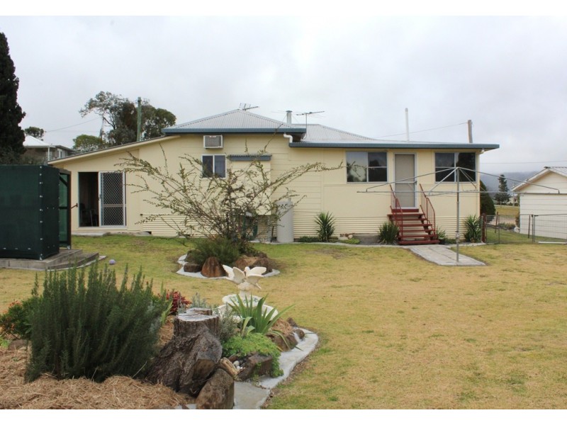 3 Palm St, Killarney QLD 4373