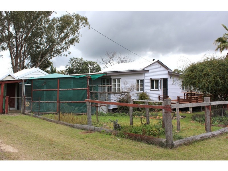 860 Thanes Creek Road, Thanes Creek QLD 4370