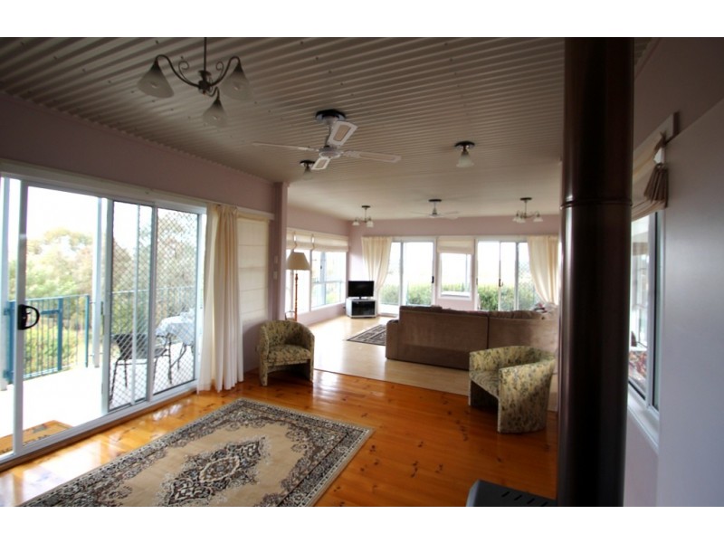 148 Thornton Road, Rosenthal Heights QLD 4370