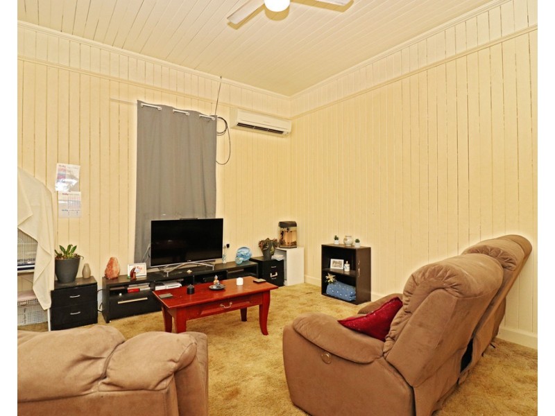 13a Acacia Avenue, Warwick QLD 4370