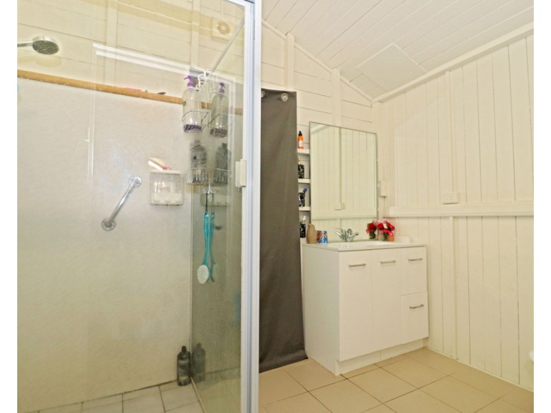 13a Acacia Avenue, Warwick QLD 4370