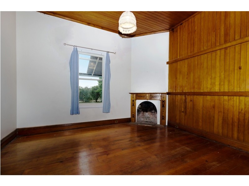 24 Conrad Street, Warwick QLD 4370