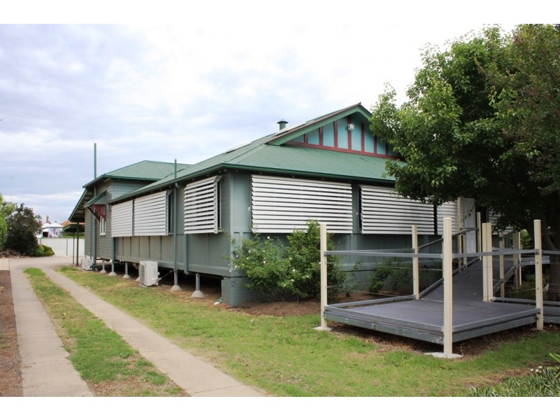 48 Guy Street, Warwick QLD 4370
