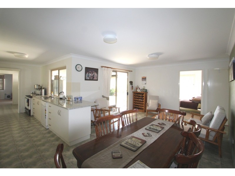 26 Campbell Road, Rosenthal Heights QLD 4370