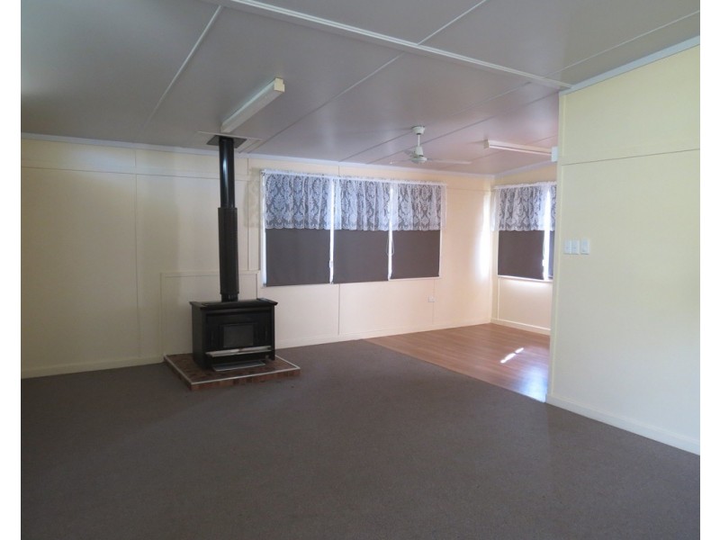 121 Cleary St, Warwick QLD 4370