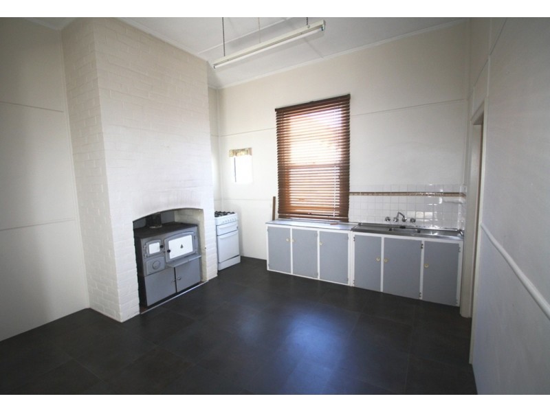 111 Albion Street, Warwick QLD 4370