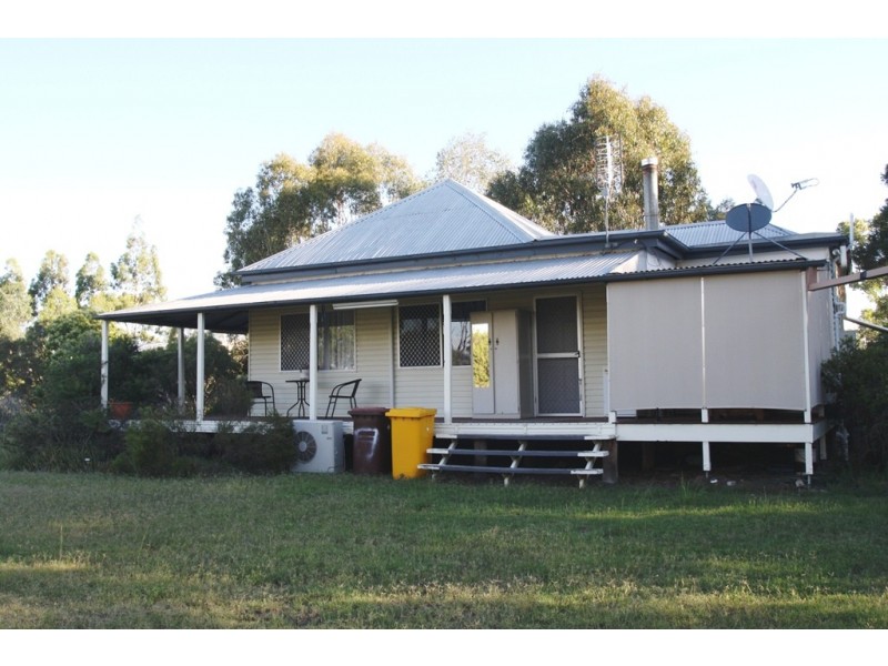 82 Massie Bony Mountain Road, Massie QLD 4370