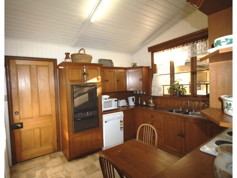 13 Guy Street, Warwick QLD 4370