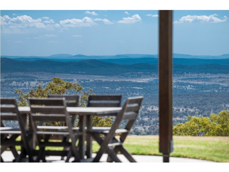 108 Coochie Rd, Dalveen QLD 4374