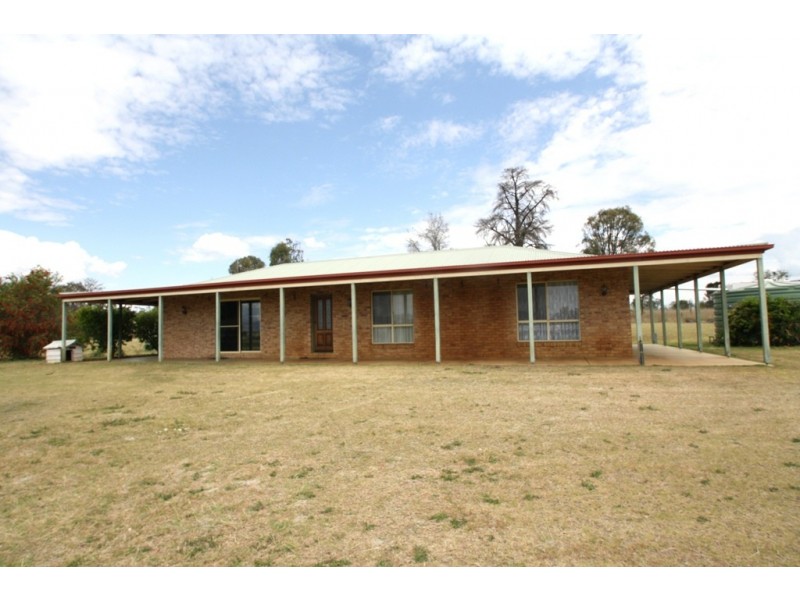 98 Orchard Road, Loch Lomond QLD 4370