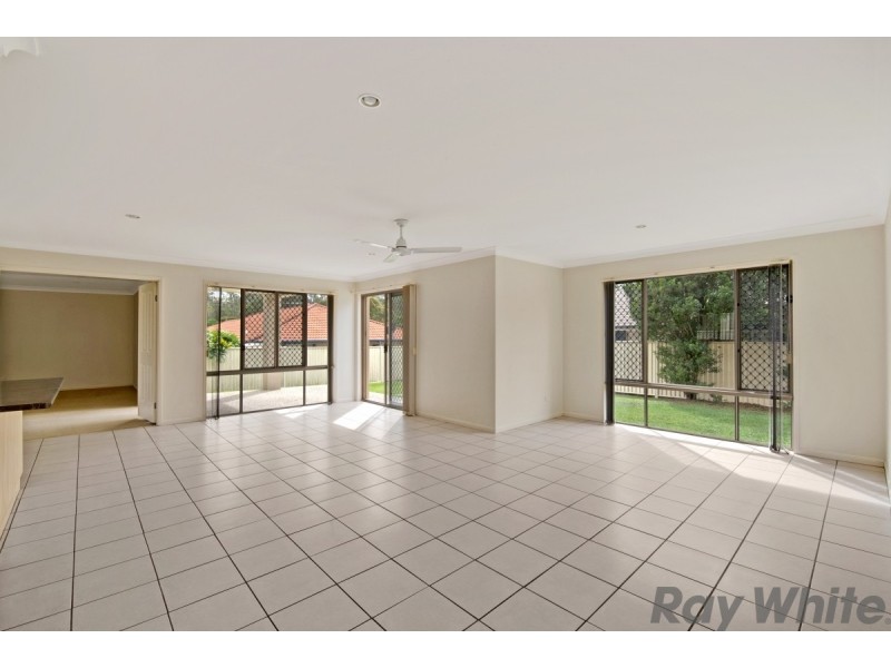 8 Greenway Place, Deception Bay QLD 4508