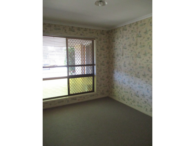 8 Leandi Drive, Deception Bay QLD 4508