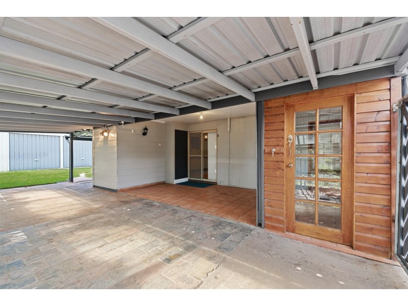 35 Dawn Street, Deception Bay QLD 4508