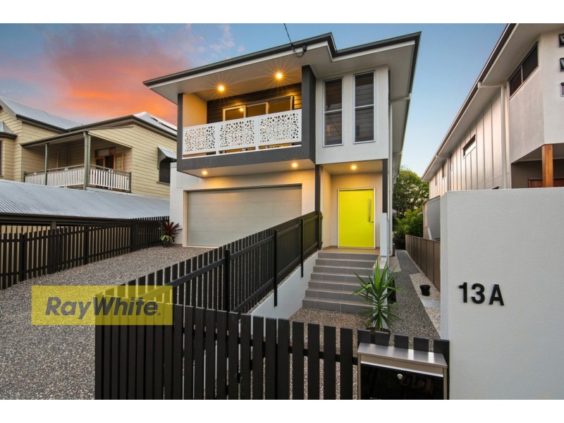 13a Hawthorne Street, Woody Point QLD 4019