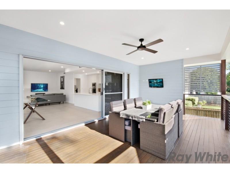 13a Hawthorne Street, Woody Point QLD 4019