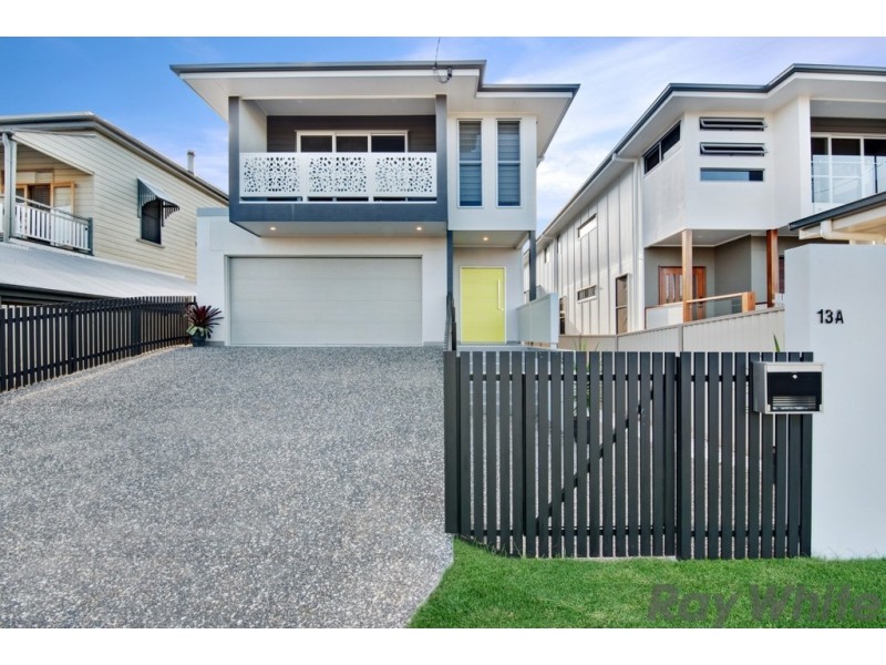 13a Hawthorne Street, Woody Point QLD 4019