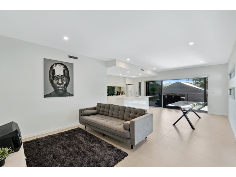 13a Hawthorne Street, Woody Point QLD 4019