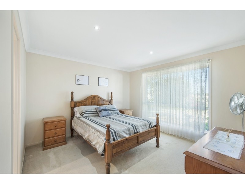 18 Townsville Cres, Deception Bay QLD 4508