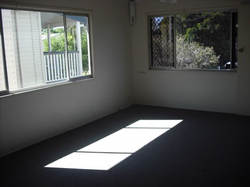 27 Spring Street, Deception Bay QLD 4508