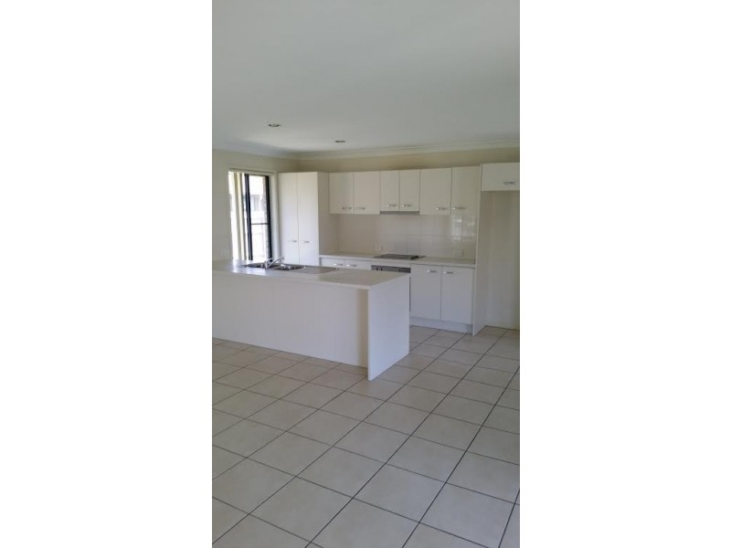 3 Star Place, Morayfield QLD 4506