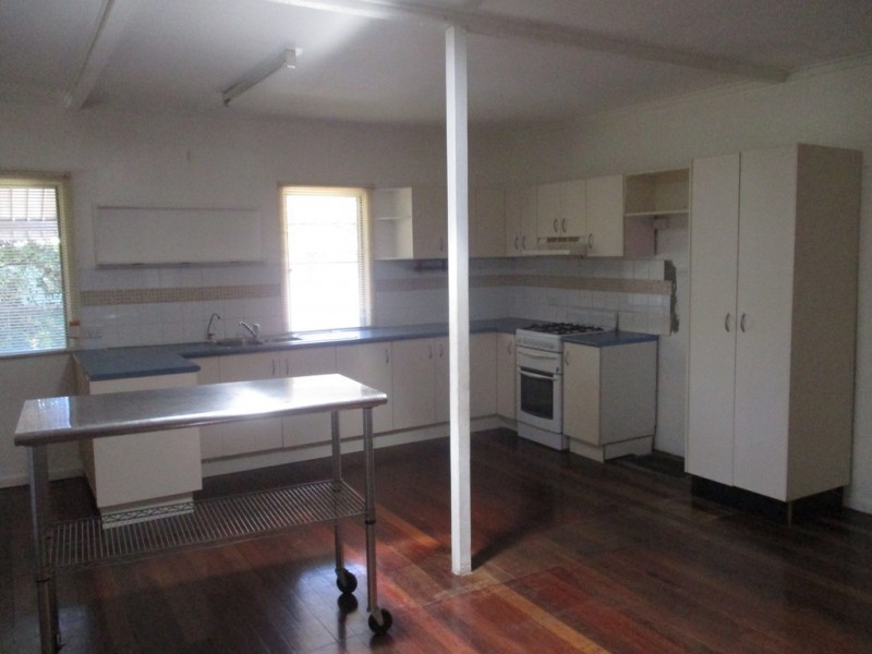 31 Seaview Parade, Deception Bay QLD 4508