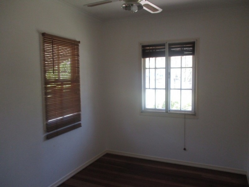 31 Seaview Parade, Deception Bay QLD 4508