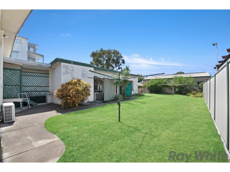 19a and 19b Lane Street, Clontarf QLD 4019