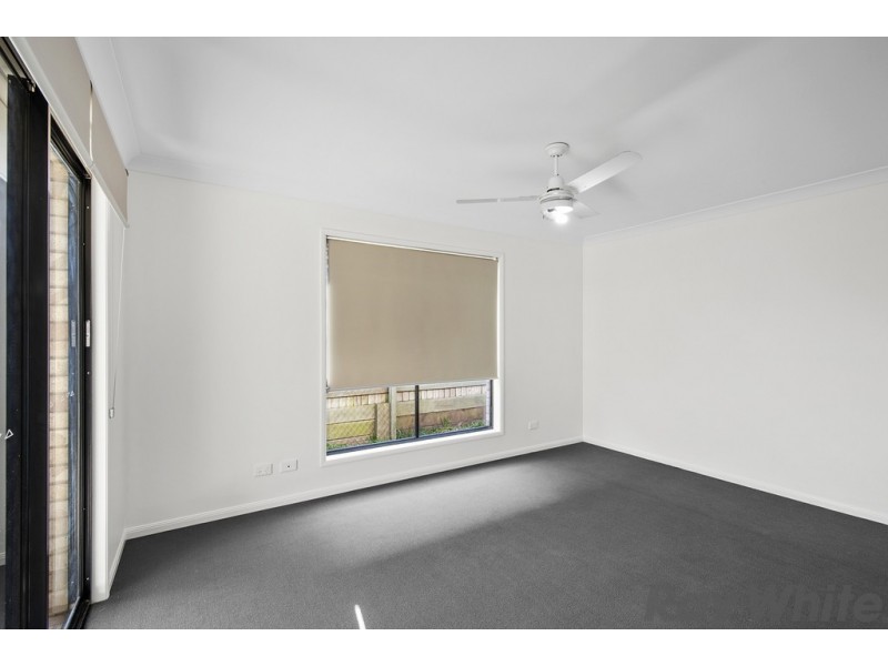 13 Hubner Drive, Rothwell QLD 4022