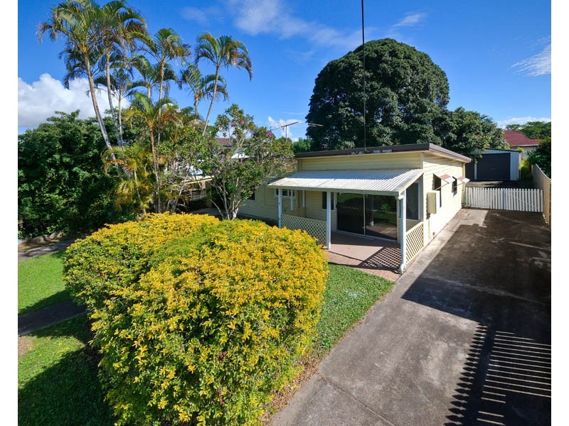 8 Airlie Avenue, Deception Bay QLD 4508