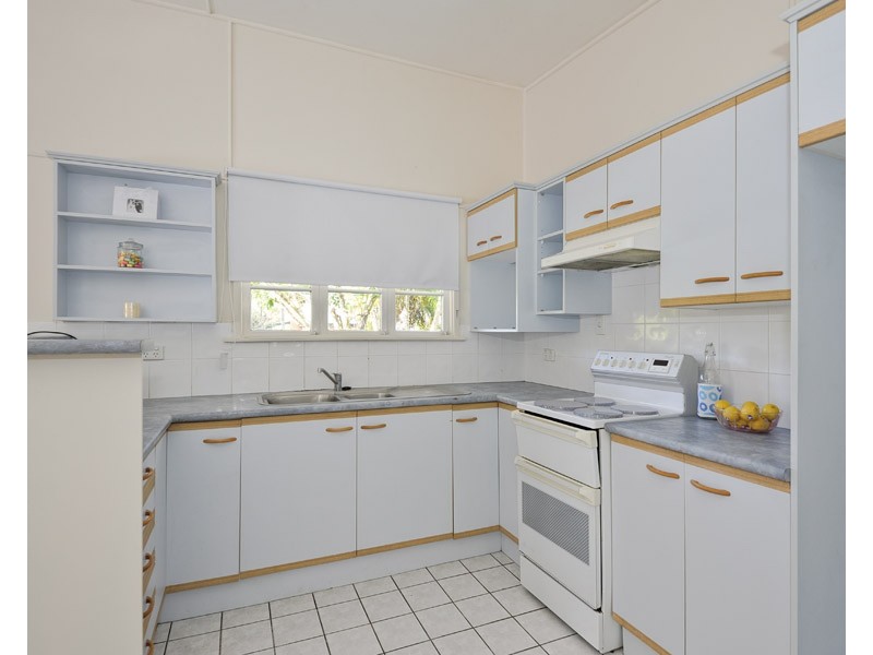 8 Airlie Avenue, Deception Bay QLD 4508