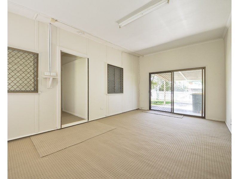 8 Airlie Avenue, Deception Bay QLD 4508