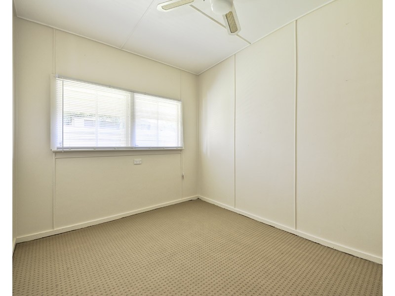 8 Airlie Avenue, Deception Bay QLD 4508