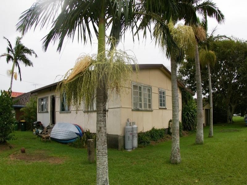 61 Esplanade, Godwin Beach QLD 4511